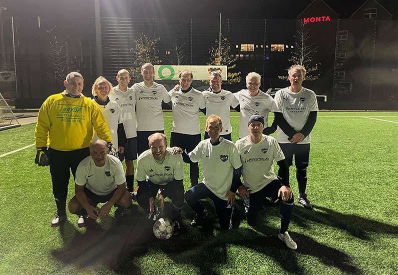 Bagerst fra venstre: Kristian Duckert, Mads Kusk, Kim Milwertz, Jesper Johansen, Steen Manniche, Johnny Wetterstein, Mads Rudolf Erdin Iljazowski. Forrest fra venstre: Stefan Due, Jan Støvelbæk, Jeppe Bredahl. Mangler: Igor Malmberg, Klaus Jørgensen, Peter Hasselgren, Mikkel Dyrting, m.f. Foto: Fra arkiv